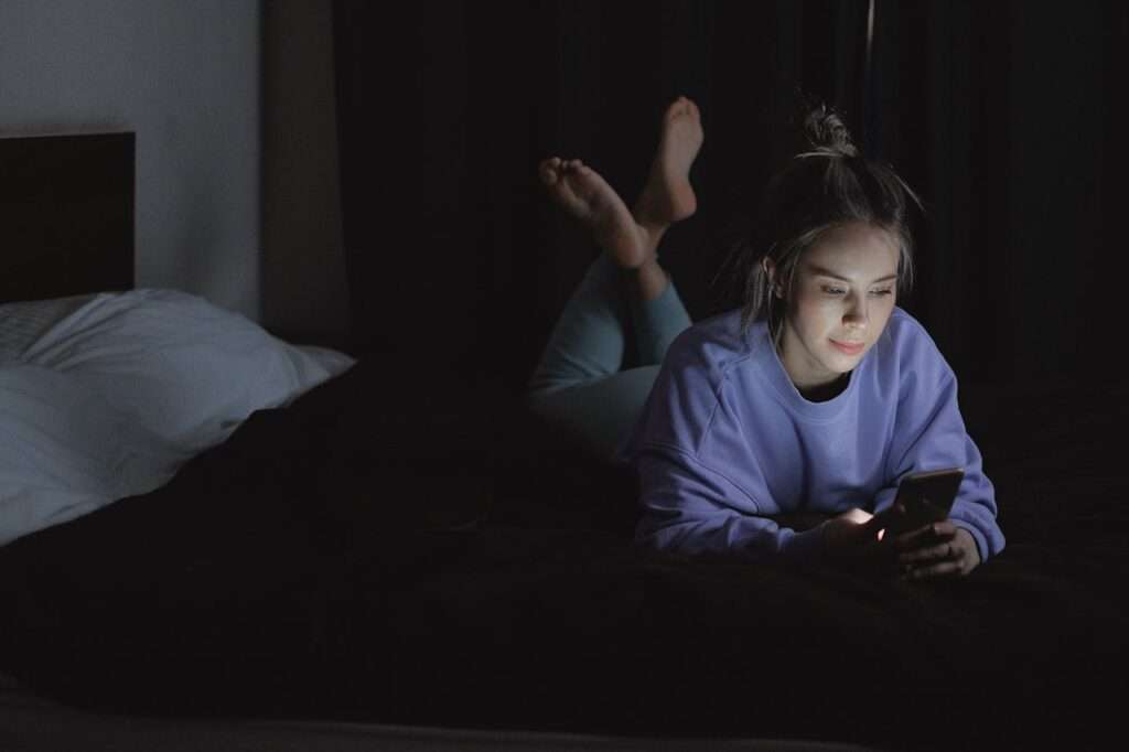 6 Best ways to stop phone addiction
